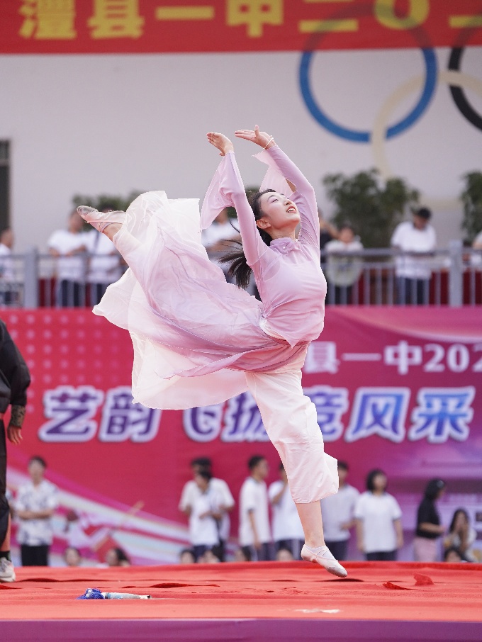 28edcf5fa6e29f2d86562d1d984a9fe