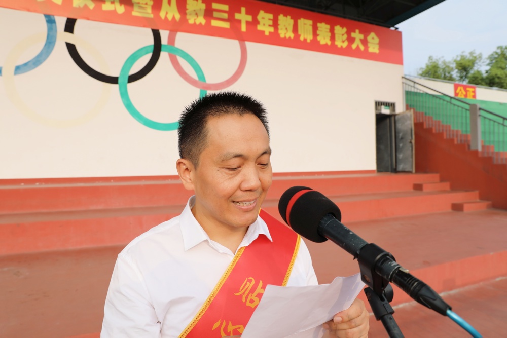 862dfcd9520e6975a5ed1f546061d58