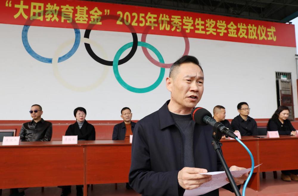 cd9b94a11eb8443efc7c562b798d3ee5